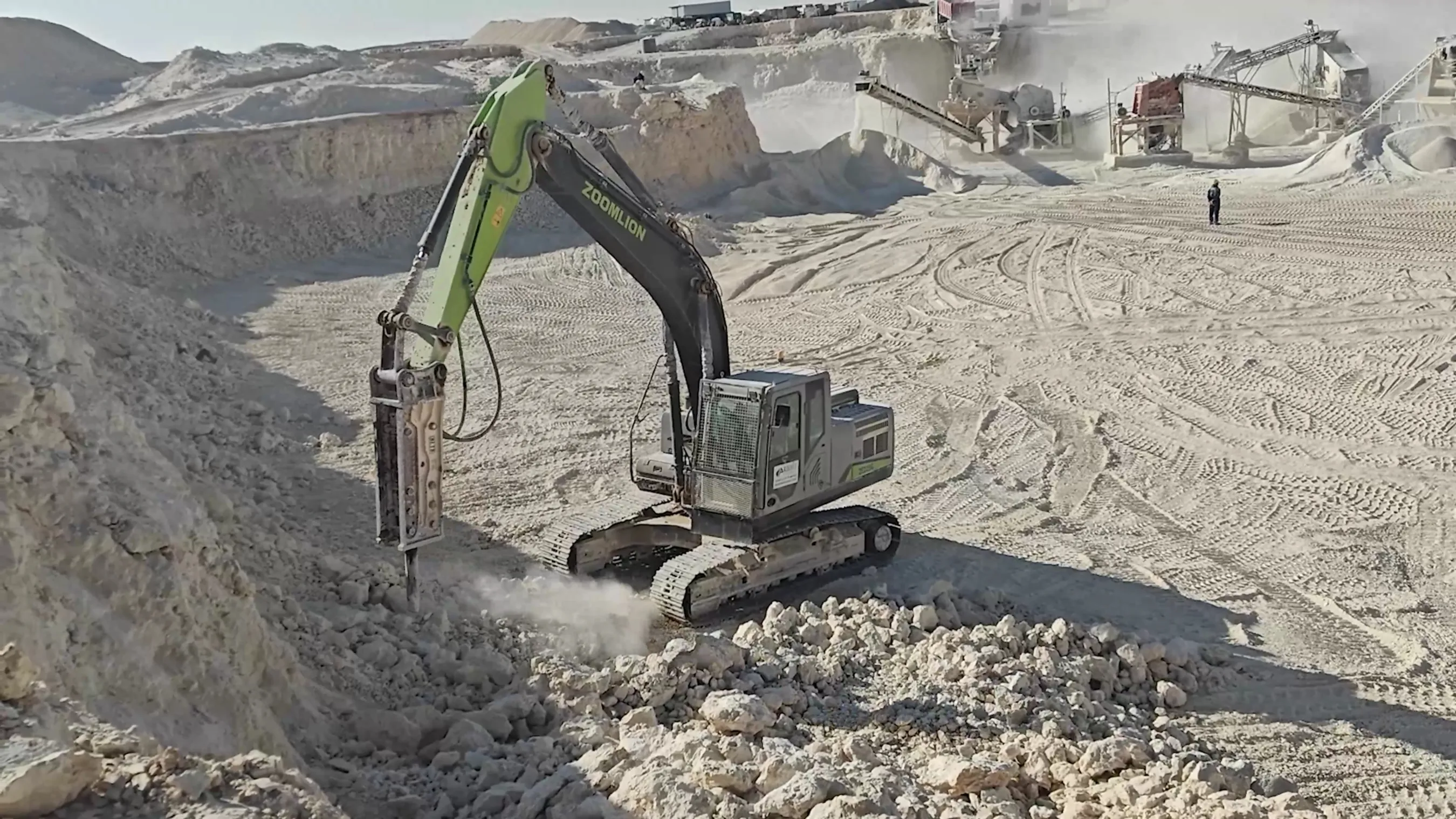 Zoomlion Engineer Shares the R&D Story Behind a Middle East Excavator Recognized at Seventh Technology Innovation Conference